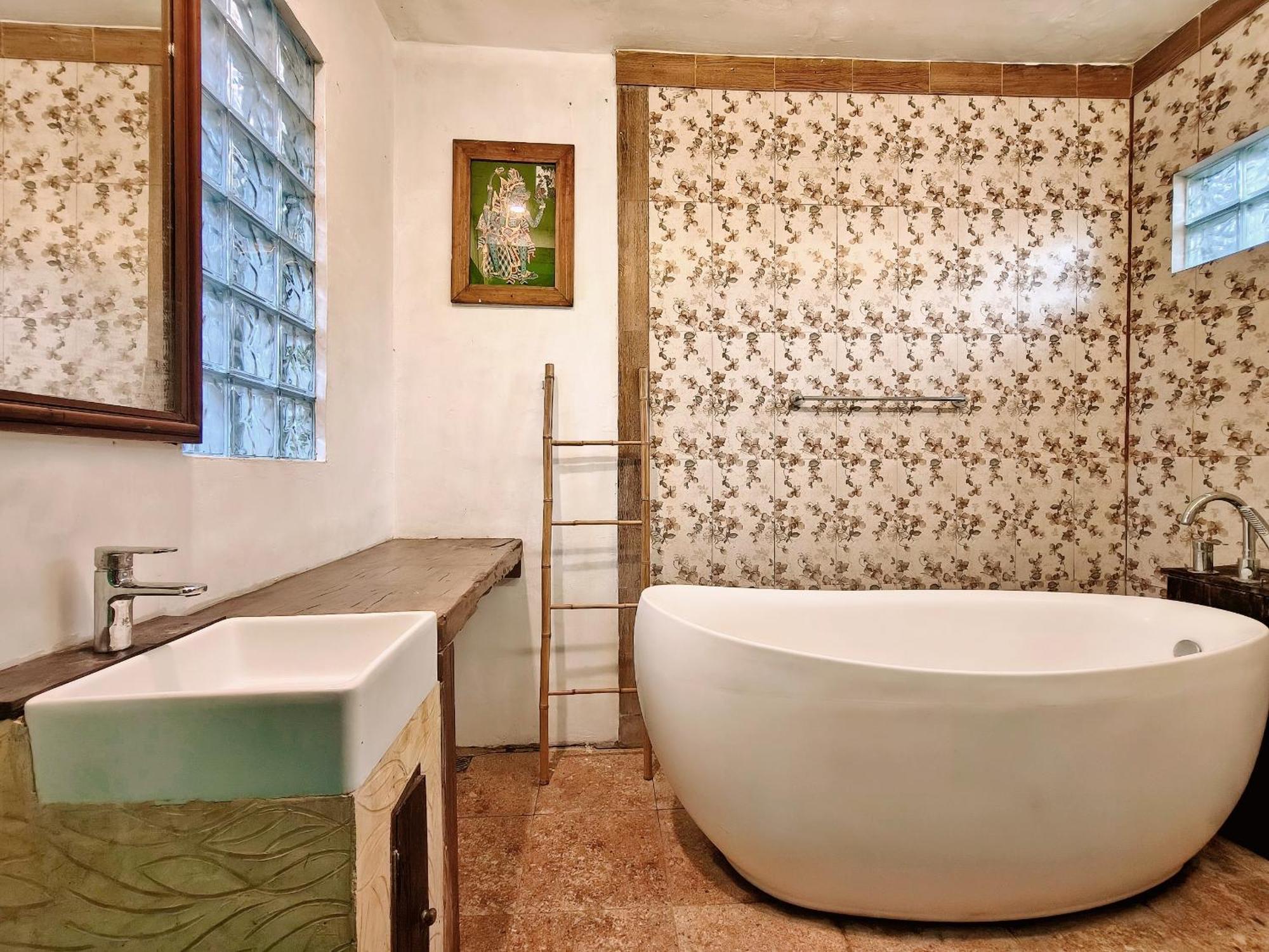 Panda Lumbung Bed and Breakfast Sanur Εξωτερικό φωτογραφία